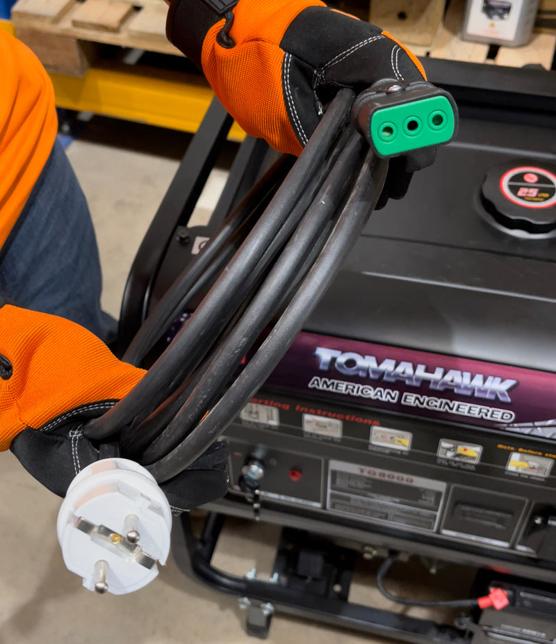 Pack Generador 3.5Kva 16 Amperes de estructura militar y partida electrica con AVR Modelo TG3500E Tomahawk Power + Aceite 4T + Cable 10m con conexiones