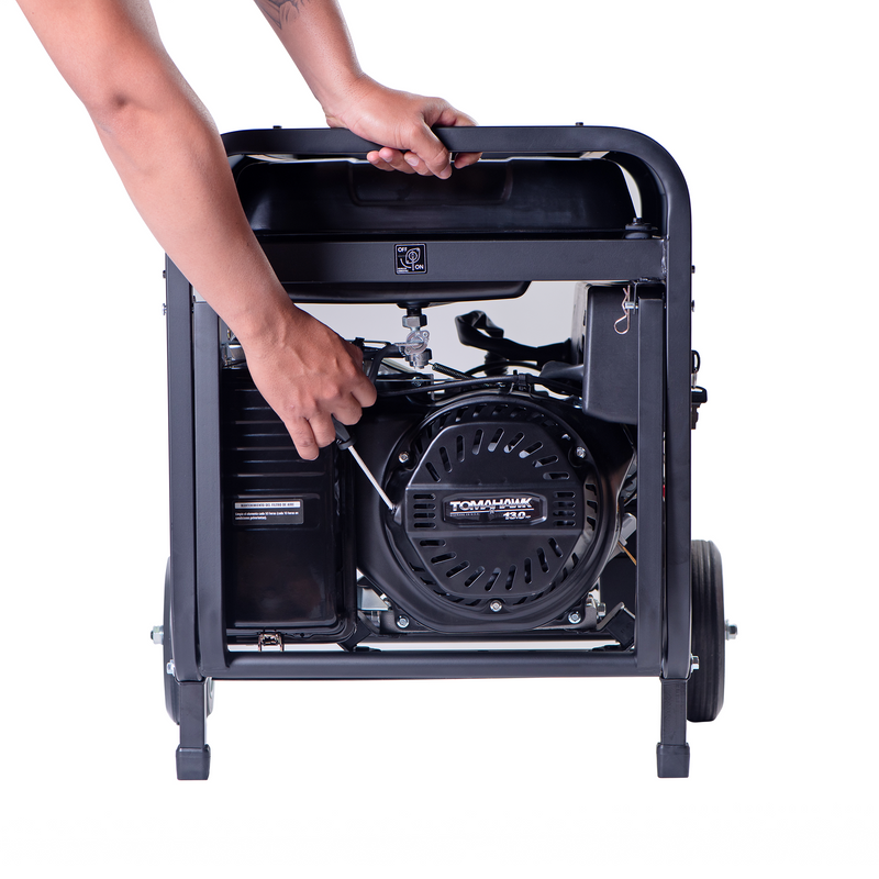 Generador 5.0Kva 21 Amperes de estructura militar de partida manual con AVR Modelo TG5000 Tomahawk Power